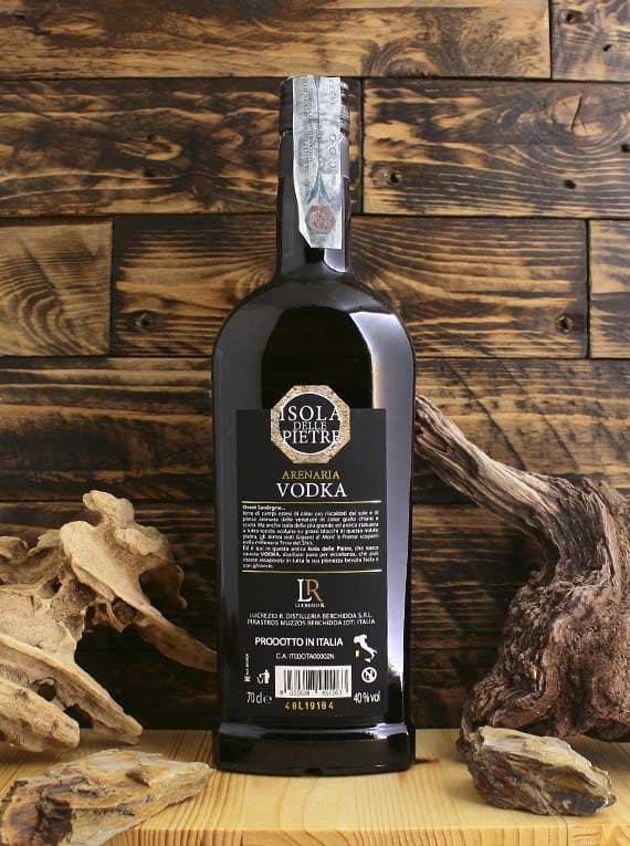 isoladelle-pietra-arenaria-3.jpg Vodka "Arenaria"